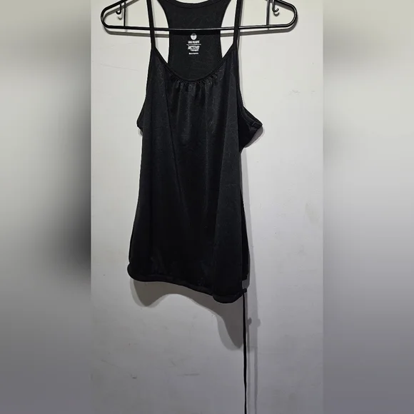 Old Navy Tank - Picture 3 of 4